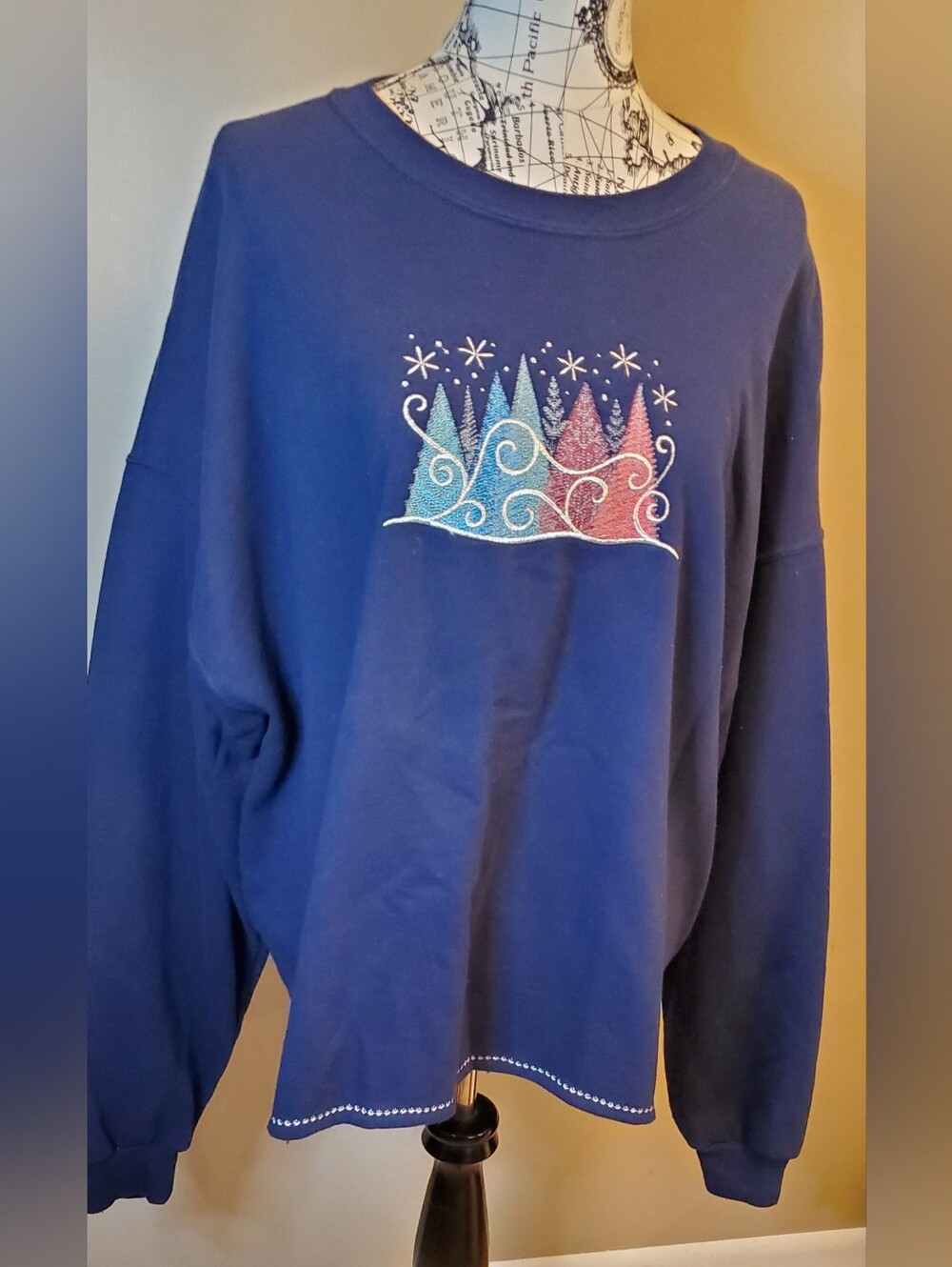 Jerzees Women 2X Navy Embroidered Winter Trees Snowflake Sweatshirt Grannycore